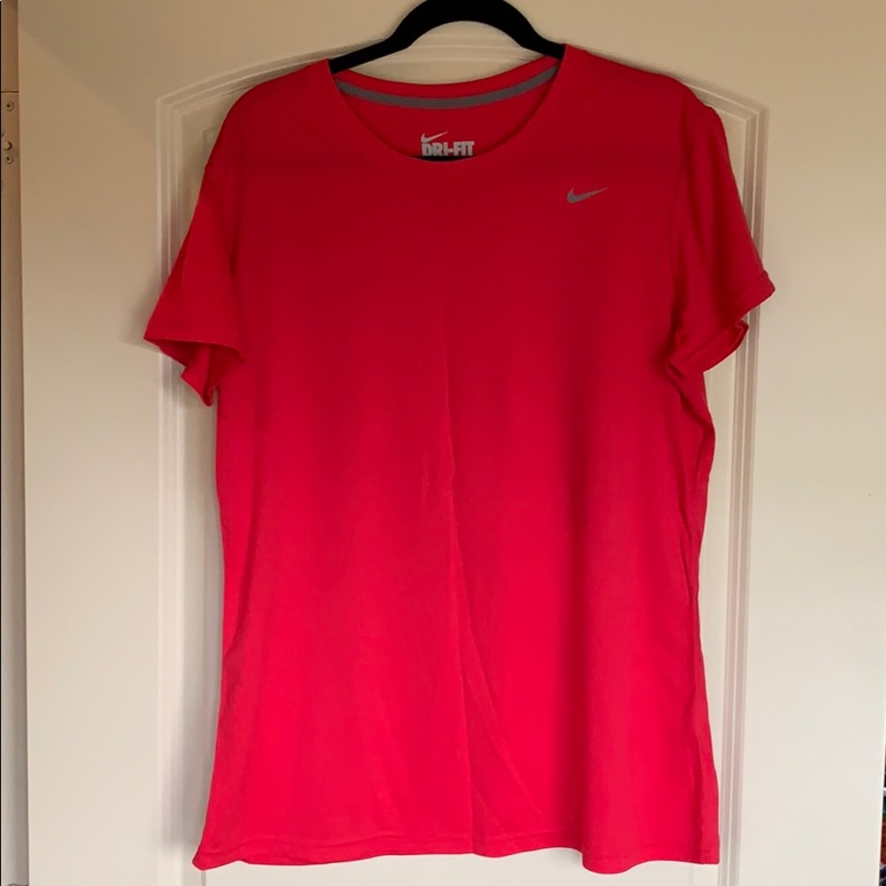 Nike T-shirt